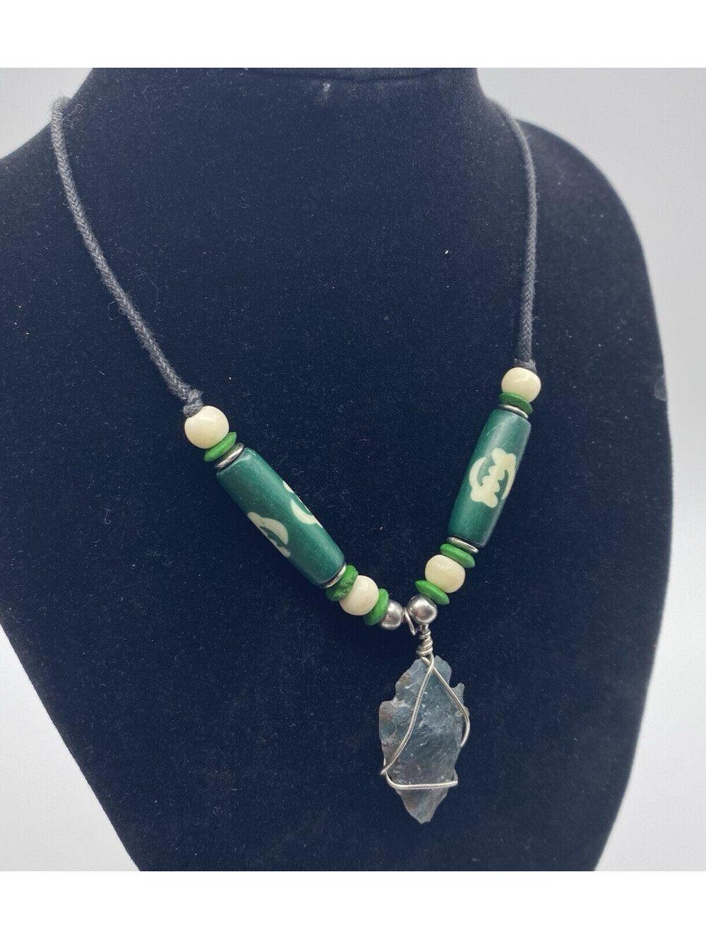 Unique Wire Wrapped Arrowhead Pendant Cord Necklace Green White Beads 20"